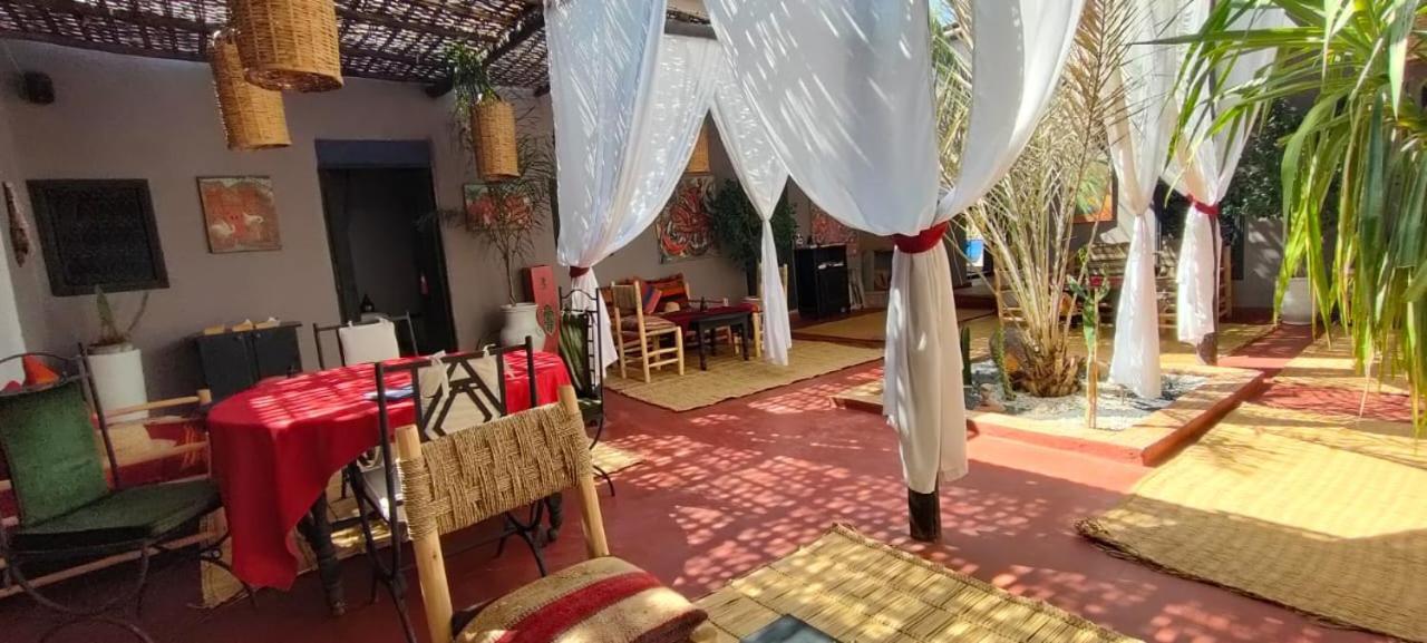 Dar Tadout Guest House Ait Ourir Bagian luar foto