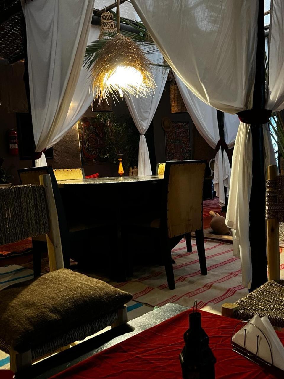 Dar Tadout Guest House Ait Ourir Bagian luar foto