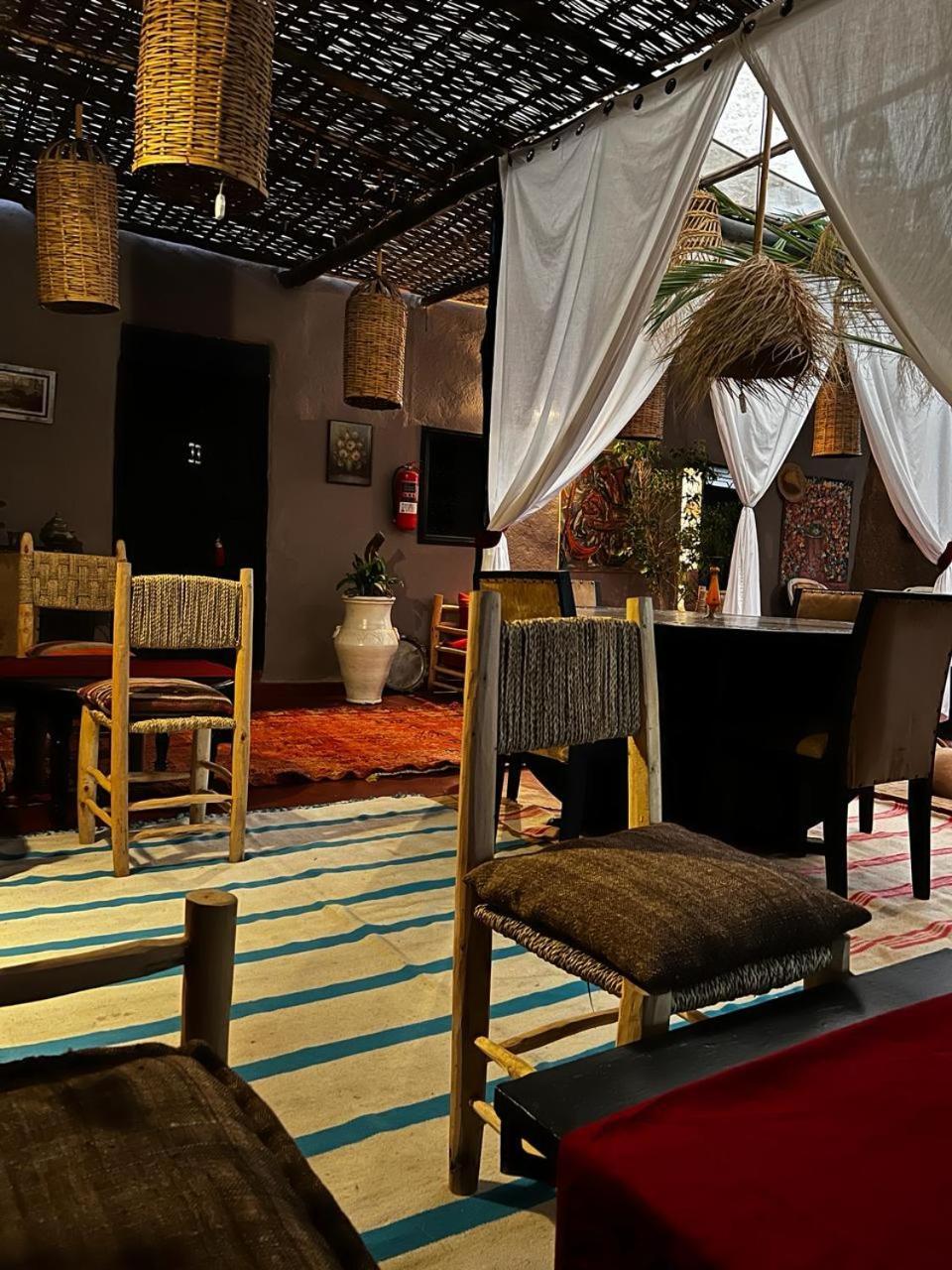 Dar Tadout Guest House Ait Ourir Bagian luar foto
