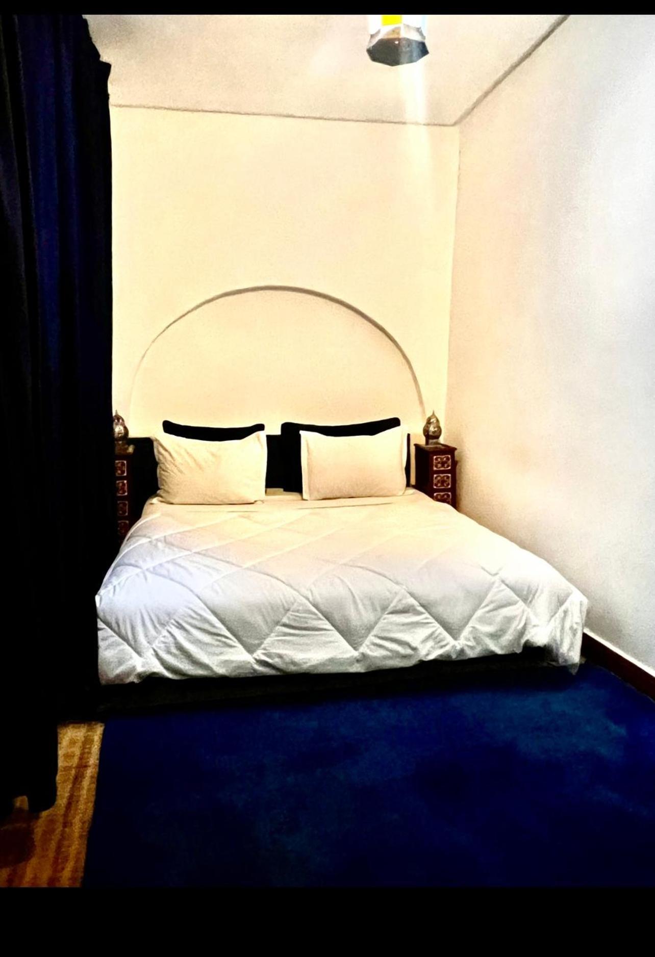 Dar Tadout Guest House Ait Ourir Bagian luar foto